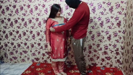 «Indian Tailor» é a sedução de Khobsorat Bhabhi