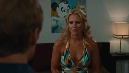 Compilação de cenas de nudez de Nicky Whelan em «Hall Pass»