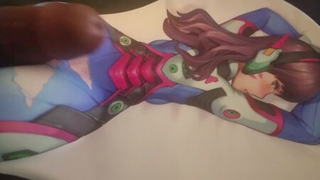 Tapete de rato D.VA (Overwatch) com homenagem