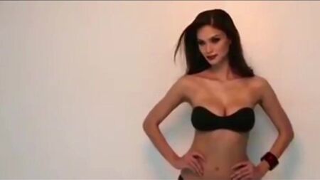 Desafio de masturbação da Pia Alonzo Wurtzbach