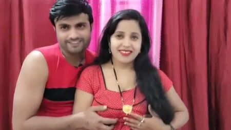 «Chachi ki chut ka bhosada ban gaya» em áudio em hindi