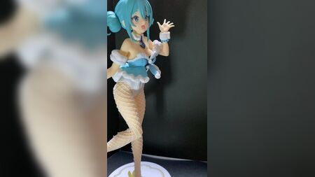Figura: Hatsune Miku Coelhinha Branca 01