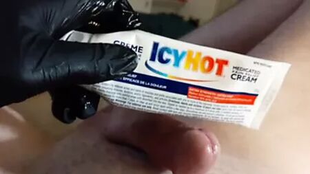 Massagem com o creme Icy Hot