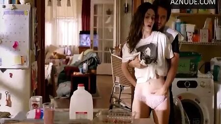 Emmy Rossum – Shameless – Todas as cenas de sexo (sem música)
