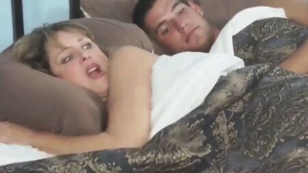 Partilhar a cama com a madrasta