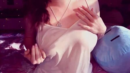 AFTYNROSE ASMR WET T-SHIRT CHEEKY SPRAY VIDEO 18+ AFTYNROSE ASMR WET T-SHIRT CHEEKY SPRAY VIDEO striptease erotica girls solo drain