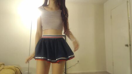 Elfieh - Tiny Teen Striptease (1080p) [Amador, Petite Teen, Solo, Posando, Striptease]