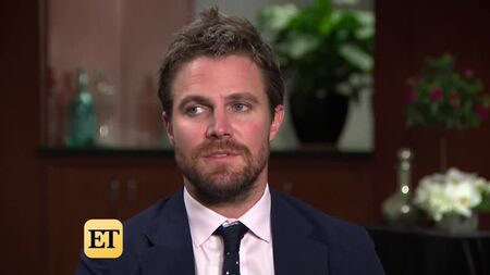 ETOnline: Entrevista com Stephen Amell