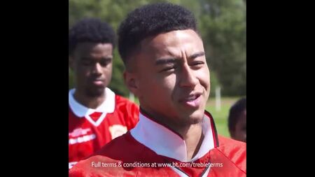 Jesse Lingard e Marcus Rashford tentam recriar o golo de Ole Gunnar Solskjaer