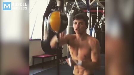 As mãos mais rápidas do boxe - Ryan Garcia - Muscle Madness