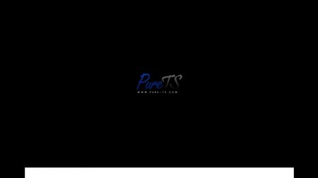 Sexo com travestis russas: Sasha Shatalova / Porno trans russo: Sasha Shatalova [Pure-TS, gozada, anal, broche, punheta, ladybo