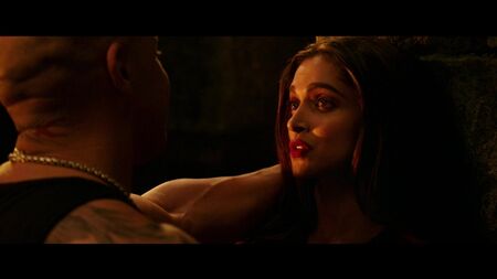 Deepika Padukone - xXx: O Regresso de Xander Cage (2017) 1080p Nua? Sexy! / Deepika Padukone - Três Xs: Dominação Mundial