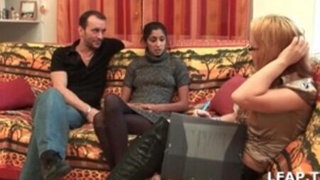 A garota rapidamente percebeu que querem sexo dela