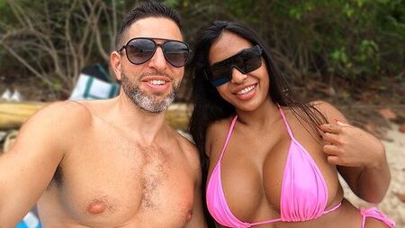 As férias foram um sucesso: mar, sol, sexo ao pôr do sol
