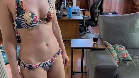 Estou disposta a posar sem Photoshop e sem roupa interior