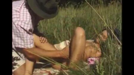 Sexo na natureza ou uma curta jornada