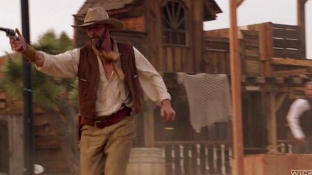 O cowboy lambeu um clitóris rosa e punido