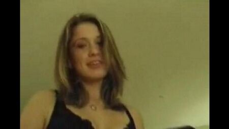 A garota fez um presente para o ex -namorado para o ano novo