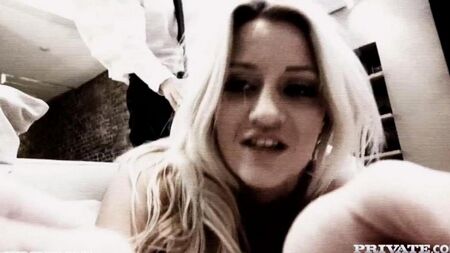 Anal com loira peituda