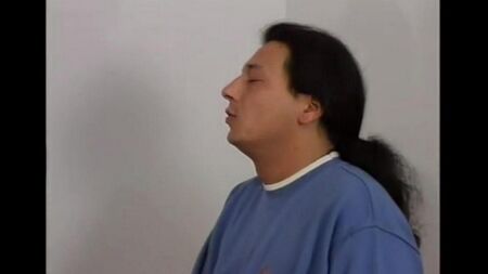 Pago em espécie pelo reparo da TV