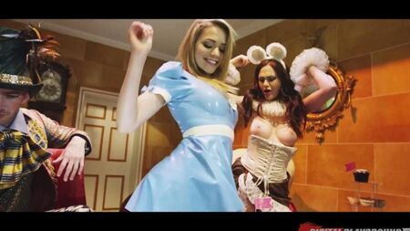 Paródia pornô em Alice no País das Maravilhas