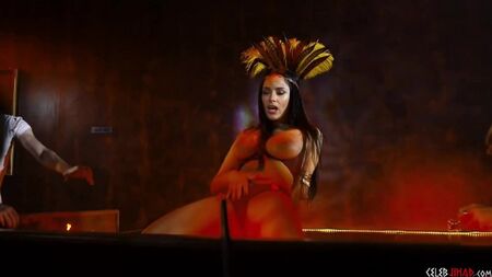 CENA DE SEXO COM SALMA HAYEK NU, CORTADA DO FILME «DO ANOITECER AO AMANHECER»