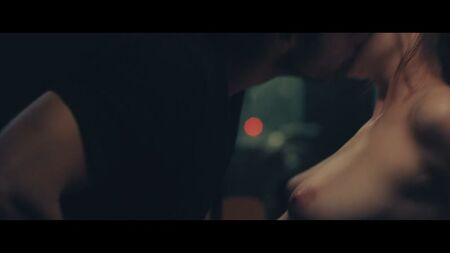 Shailene Woodley Nua - Finais, Começos (2019) HD 1080p Ver Online