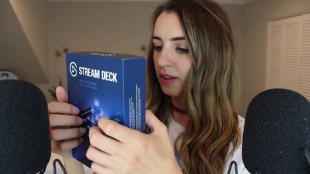 [Gibi ASMR] [ASMR] Batidas suaves em objetos novos e diferentes (sussurrado)