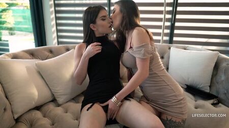 Liya Silver e Stefany Kyler (Viciadas em acompanhantes fora de controlo)