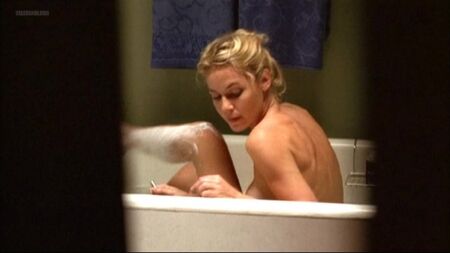 Connie Nielsen nua - Dark Summer (2000)