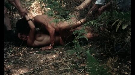 Violência sexual (pornografia, violação, rape) do filme: 99 Woman (99 Mulheres) - 1969