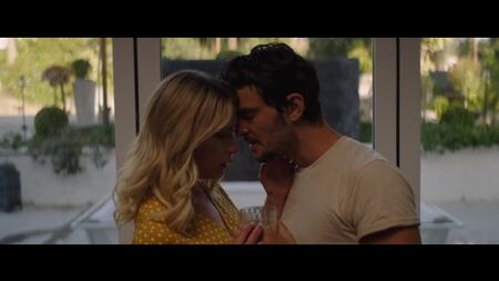 Ashley Benson - Propriedade Privada (2022) HD 1080p Nua? Sensual! Ver online