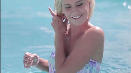 Tracy: Um vídeo de nudez da Met-Art