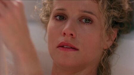 Nancy Travis nua - Destiny Turns on the Radio (1995)