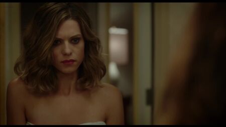 Lyndsy Fonseca Nua - The Escort (2015) HD 1080p Web-DL Ver Online / Lyndsy Fonseca - The Escort