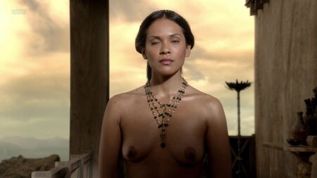 Lesley-Ann Brandt nua - Spartacus: Sangue e Areia - 1.ª temporada, episódio 3 (EUA, 2010) 1080p