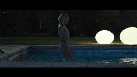 Toni Collette Nua - Madame (2017) HD 1080p WEB