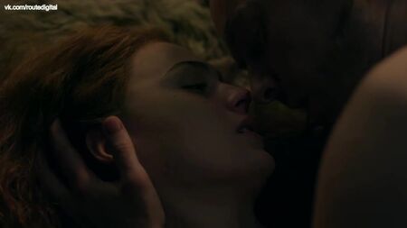 Sophie Skelton Nua - Outlander (2018) 4.ª temporada, 8.º episódio HDTV 1080p Ver online