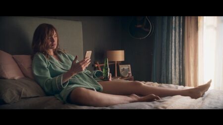 Louise Bourgoin Nua - L'un Dans l'autre (2017) HD 1080p