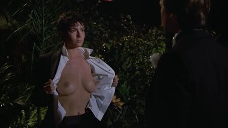 Joyce Hyser Nua - Just One Of The Guys (1985) HD 1080p Web-DL Ver Online / Joyce Hyser - A Miúda Ideal