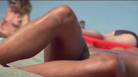 Nudistas de garotas nuas