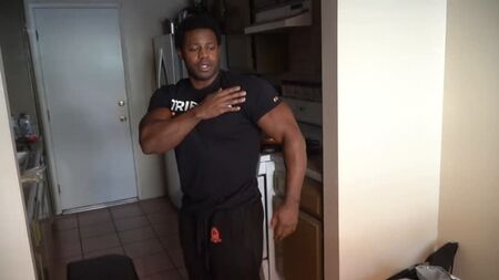Treino de poses com Breon Ansley