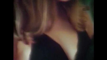 Reportagem da Playboy - Barbi Benton