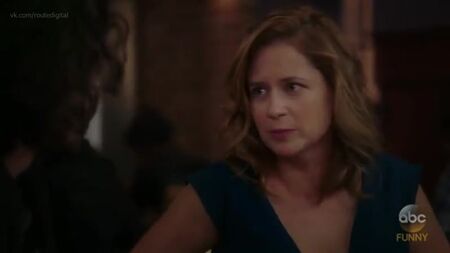 Jenna Fischer - Splitting Up Together S01E04 (2018) HD 720p Nua? Sensual! Ver online / Jenna Fischer - Separados juntos