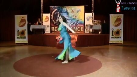 Dança do ventre mais encantadora de Safinaz - Silvana Hasna Bellydancer (Halawet Rooh) 24482