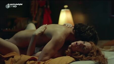 Marleen Lohse Nua @ Bella Germania S01 E03 (2019) - 1080 Ver Online / Marleen Lohse