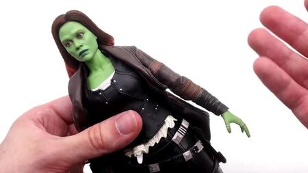 Hot Toys MMS483: Guardiões da Galáxia Vol. 2 – Gamora 1/6