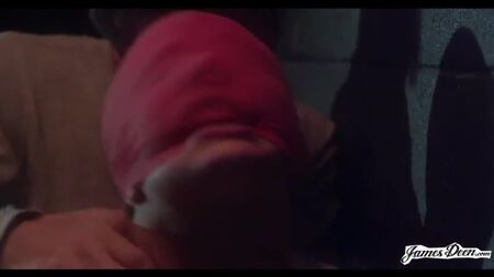 Como é que ela se contorce? Porno caseiro, porno amador, sexo anal, broche, broche até à garganta, broche profundo_854.mp4