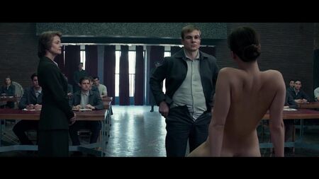 Jennifer Lawrence (cenas de sexo de Jennifer Lawrence em «Red Sparrow», 2018)