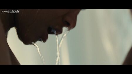 Zoe Saldana Nua - Colombiana (2011) HD 1080p Ver Online